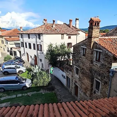 Altana Apartment